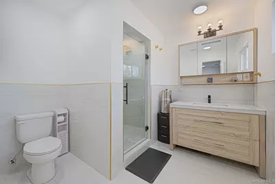 28 Vanderbilt Avenue, Babylon, NY 11702 - Photo 29