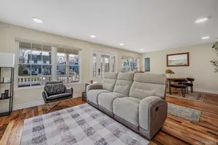 28 Vanderbilt Ave, Babylon, NY 11702 - Photo 7