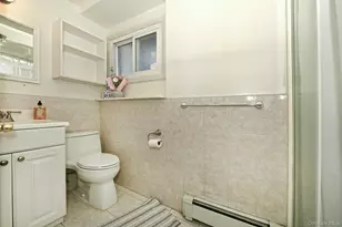 12 Oak Dr, Plainview, NY 11803 - Photo 17