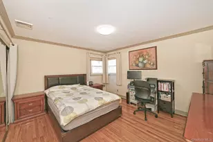 12 Oak Dr, Plainview, NY 11803 - Photo 13