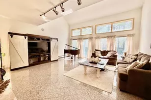 19 Carmen View Dr, Shirley, NY 11967 - Photo 9