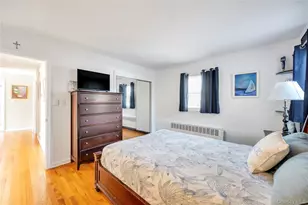 25 Flanders Pl, West Babylon, NY 11704 - Photo 15