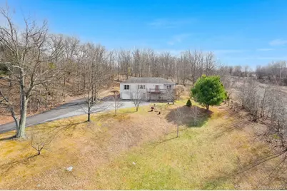 6 Silvestri Place, Marlboro, NY 12542 - Photo 3