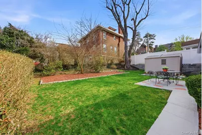 416 Hawthorne Avenue, Yonkers, NY 10705 - Photo 35