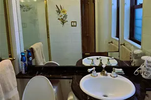 61-55 98th St, Rego Park, NY 11374 - Photo 17