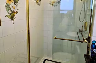 61-55 98th St, Rego Park, NY 11374 - Photo 19