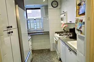 61-55 98th St, Rego Park, NY 11374 - Photo 9