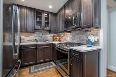 522 Shore Road #5T, Long Beach, NY 11561 - Photo 5