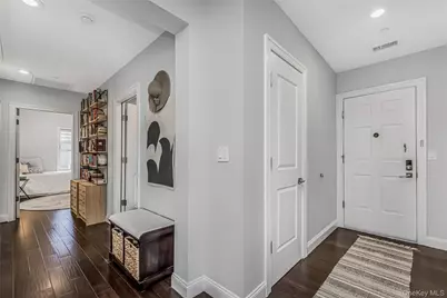 543 Main Street #407, New Rochelle, NY 10801 - Photo 11