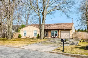 45 Timber Trail Ln, Medford, NY 11763 - Photo 35