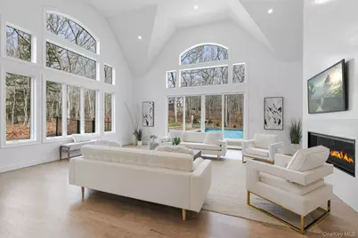 1355 Little Peconic Bay Road, Cutchogue, NY 11935 - Photo 9