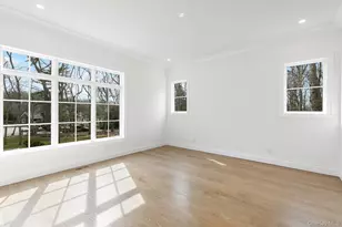 1355 Little Peconic Bay Rd, Cutchogue, NY 11935 - Photo 17