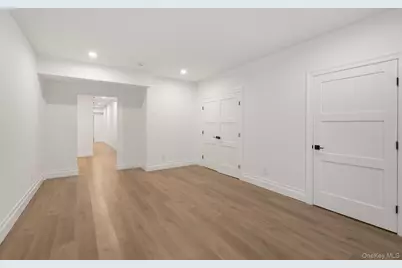 1355 Little Peconic Bay Road, Cutchogue, NY 11935 - Photo 29