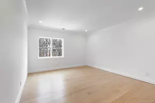 1355 Little Peconic Bay Rd, Cutchogue, NY 11935 - Photo 19