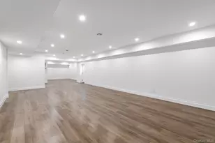 1355 Little Peconic Bay Rd, Cutchogue, NY 11935 - Photo 25