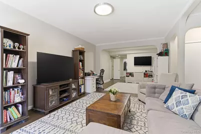 6960 108th Street #306, Forest Hills, NY 11375 - Photo 7