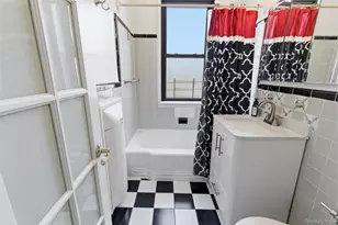 69-60 108th St, Forest Hills, NY 11375 - Photo 21