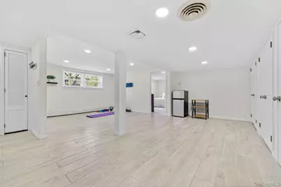 24 Aspen Road, New Rochelle, NY 10804 - Photo 17