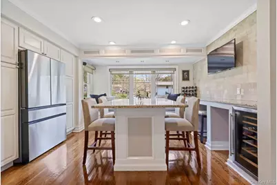 24 Aspen Road, New Rochelle, NY 10804 - Photo 9