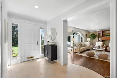 720 Claflin Avenue, Mamaroneck, NY 10543 - Photo 3