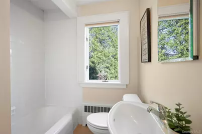 720 Claflin Avenue, Mamaroneck, NY 10543 - Photo 19