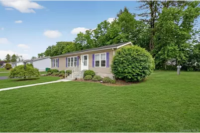 32 2nd Drive, Hyde Park, NY 12538 - Photo 3