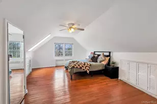 50 Sudbury Ln, Westbury, NY 11590 - Photo 39