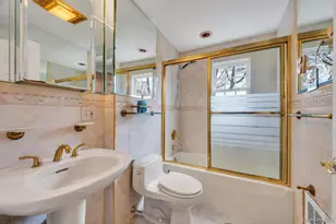 50 Sudbury Ln, Westbury, NY 11590 - Photo 33