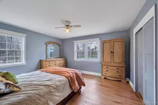 50 Sudbury Ln, Westbury, NY 11590 - Photo 19