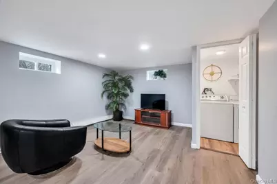 50 Sudbury Lane, Westbury, NY 11590 - Photo 21