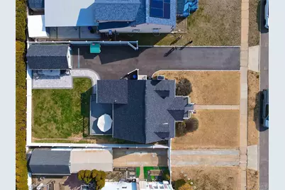 2381 Yorktown Street, Oceanside, NY 11572 - Photo 9