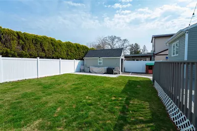 2381 Yorktown Street, Oceanside, NY 11572 - Photo 47