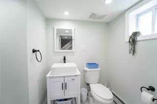 2381 Yorktown St, Oceanside, NY 11572 - Photo 37