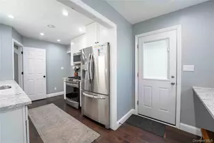 2381 Yorktown St, Oceanside, NY 11572 - Photo 15