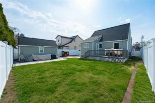 2381 Yorktown St, Oceanside, NY 11572 - Photo 45