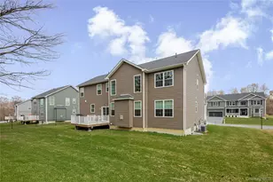 77 Kensington Ln, Poughkeepsie, NY 12603 - Photo 7