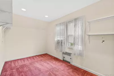 103 Petersville Road, New Rochelle, NY 10801 - Photo 17