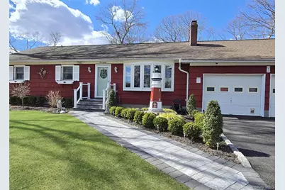 180 Carroll Avenue, Ronkonkoma, NY 11779 - Photo 1