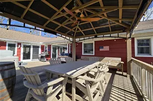 180 Carroll Ave, Ronkonkoma, NY 11779 - Photo 23