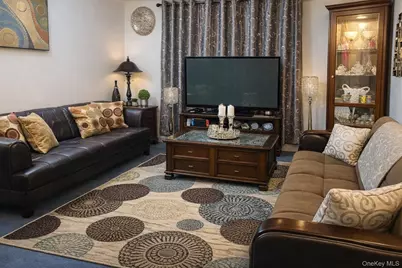 8616 60th Avenue #5P, Elmhurst, NY 11373 - Photo 5