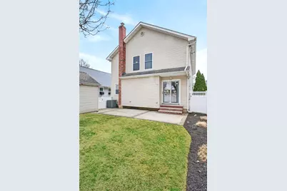 1019 Whittier Avenue, New Hyde Park, NY 11040 - Photo 23