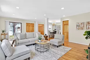 1019 Whittier Ave, New Hyde Park, NY 11040 - Photo 9