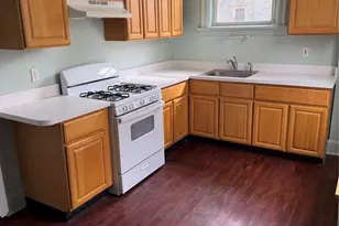 109 Montgomery St, Poughkeepsie, NY 12601 - Photo 3