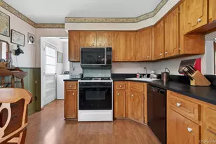 57 Knott Dr, Glen Cove, NY 11542 - Photo 11