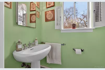 57 Knott Drive, Glen Cove, NY 11542 - Photo 13