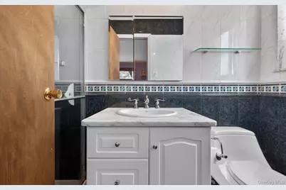 57 Knott Drive, Glen Cove, NY 11542 - Photo 17