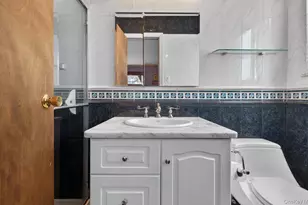 57 Knott Dr, Glen Cove, NY 11542 - Photo 17