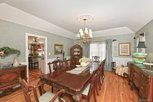 4 Rolling Wood Ct, Hauppauge, NY 11788 - Photo 11