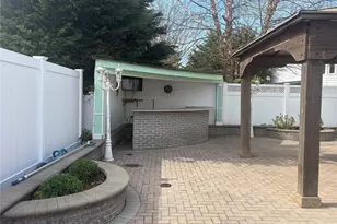3780 Greentree Dr, Oceanside, NY 11572 - Photo 27