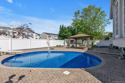 3780 Greentree Drive, Oceanside, NY 11572 - Photo 29